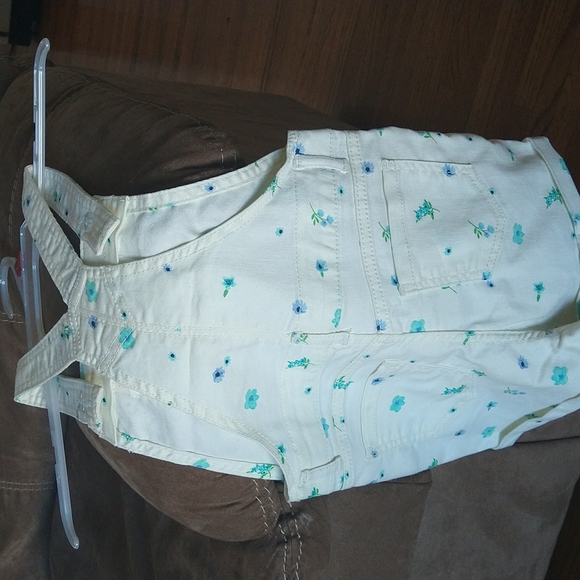 Jumpsuits - Picture 3 of 12